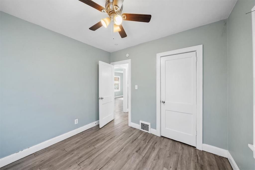 7325 Walrond Avenue — photo 11