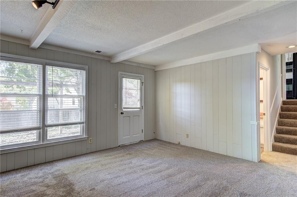 10220 Gillette Street — photo 22