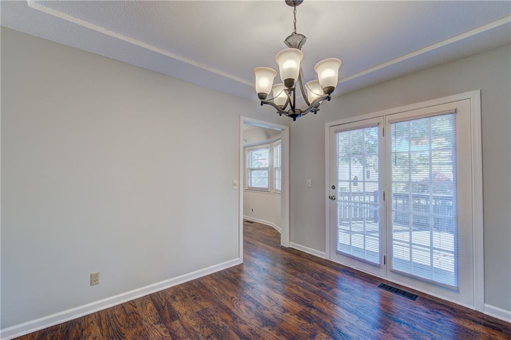 10220 Gillette Street — photo 4