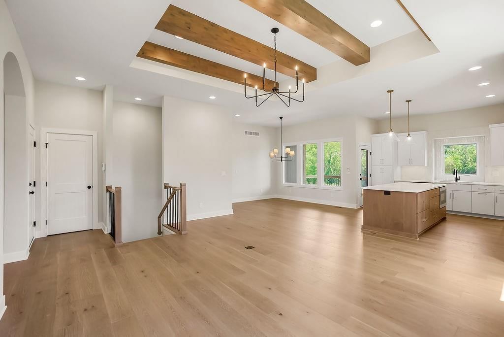 2407 W 177th Terrace — photo 9