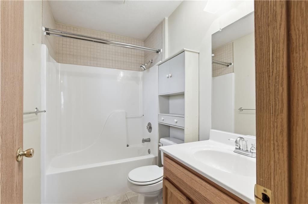 605 N West Street — photo 18