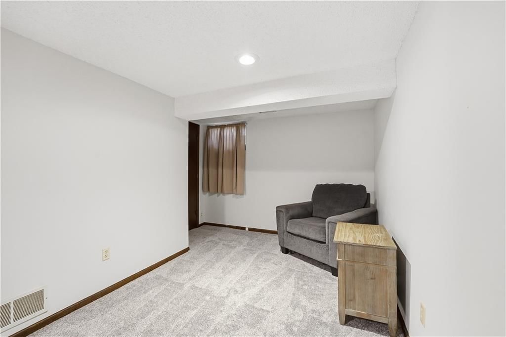 Photo 38 of 50 - 9501 El Monte Street