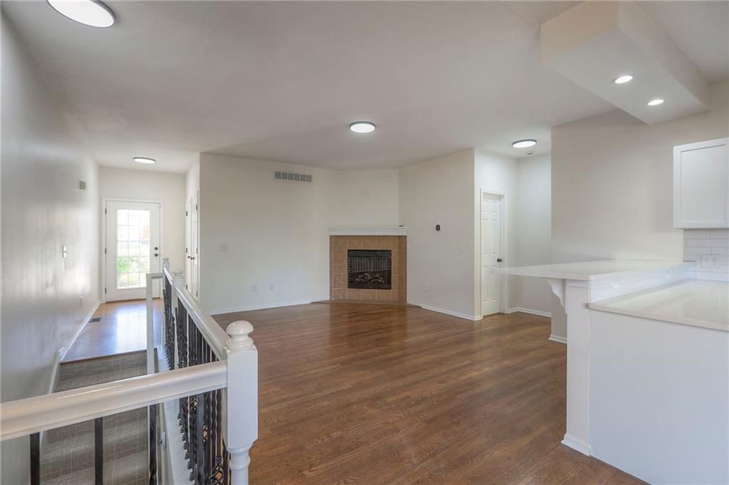 10408 E 45th Terrace — photo 11