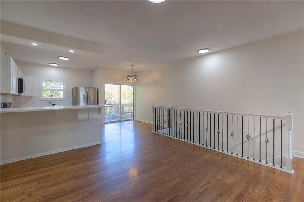 10408 E 45th Terrace — photo 5