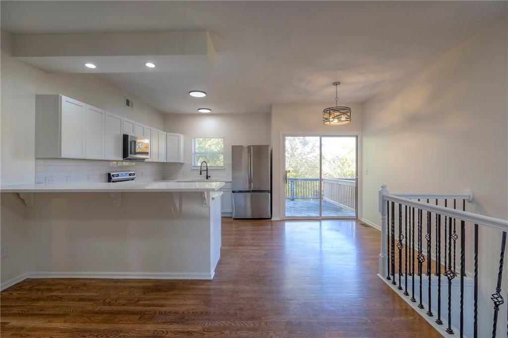 10408 E 45th Terrace — photo 6
