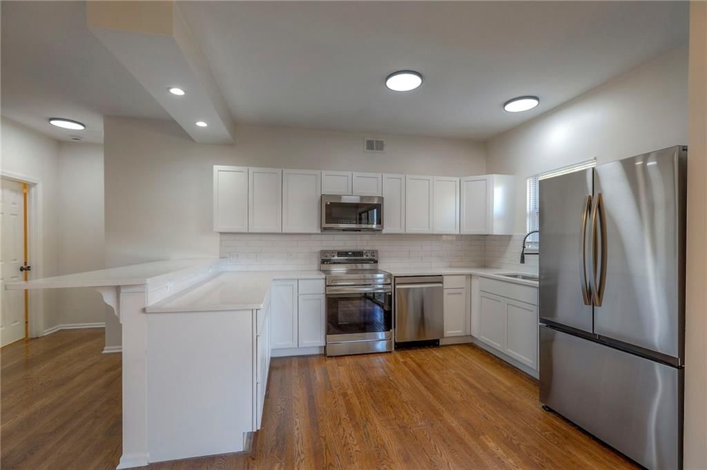 10408 E 45th Terrace — photo 9
