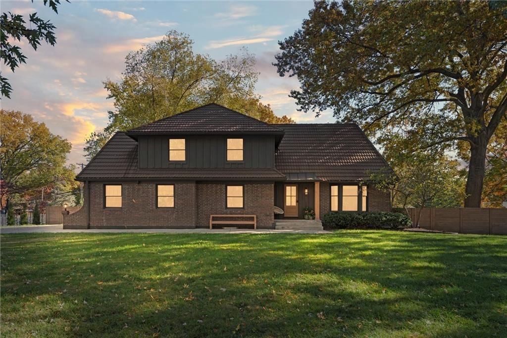 11301 Wornall Terrace — photo 2