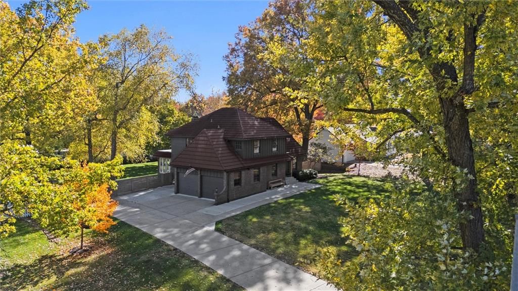 11301 Wornall Terrace — photo 42