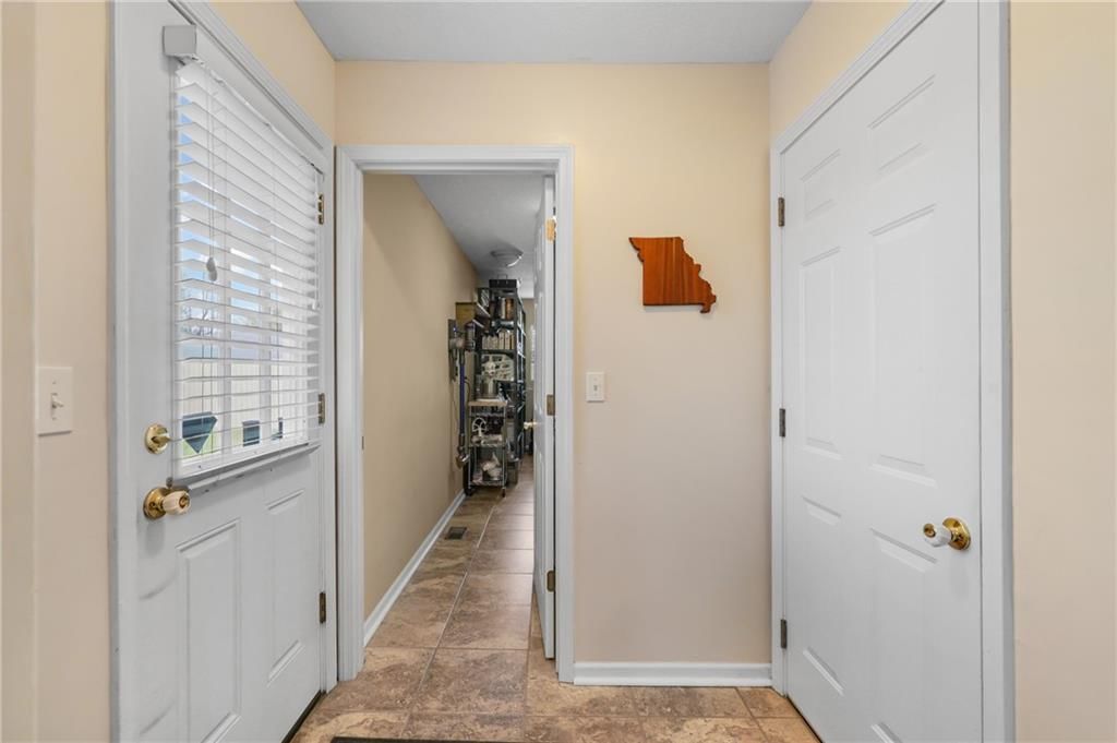 4165 Country Squire Road — photo 37
