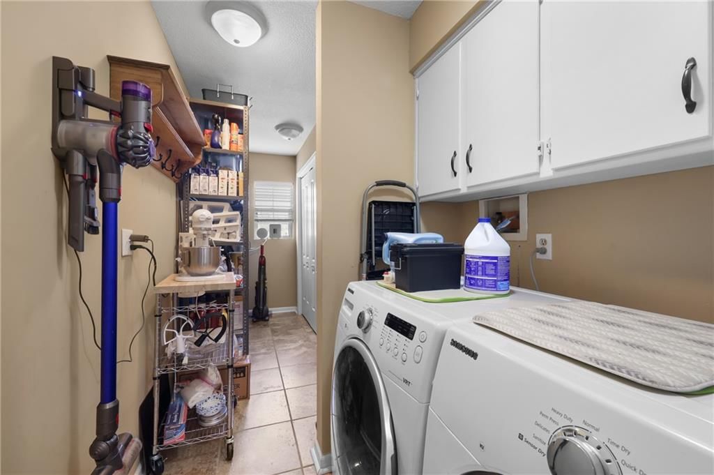 4165 Country Squire Road — photo 38