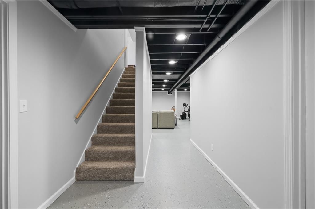4165 Country Squire Road — photo 45