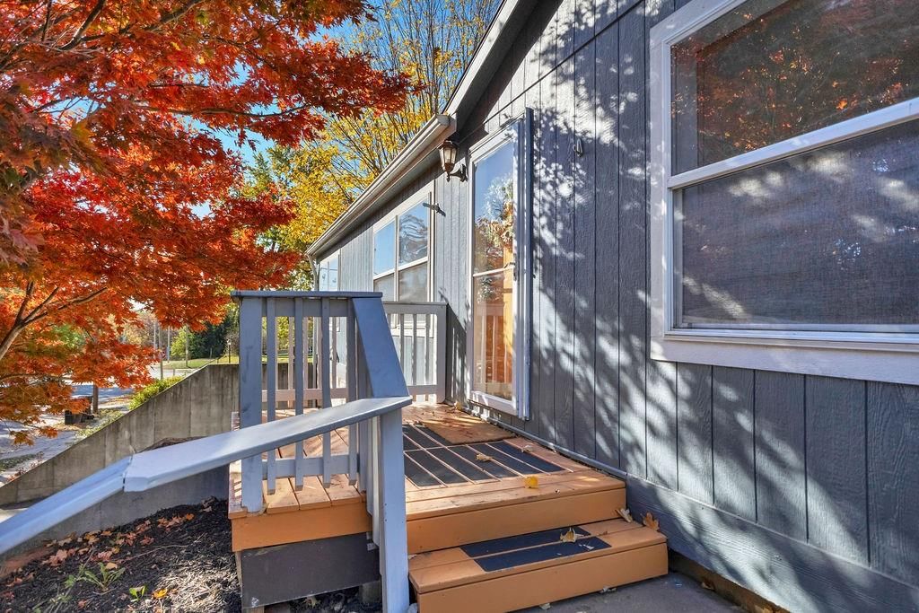 2206 Goff Avenue — photo 3