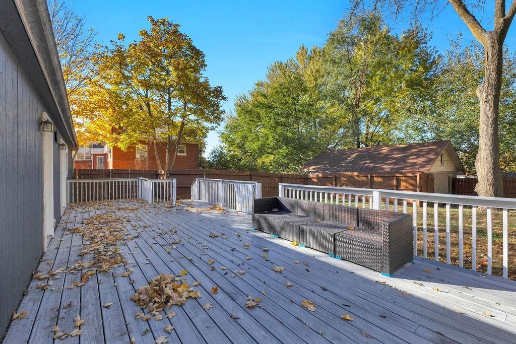 2206 Goff Avenue — photo 50
