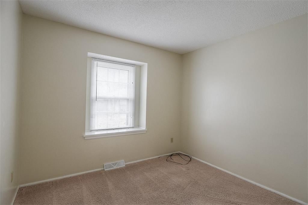 11601 Manchester Avenue — photo 16