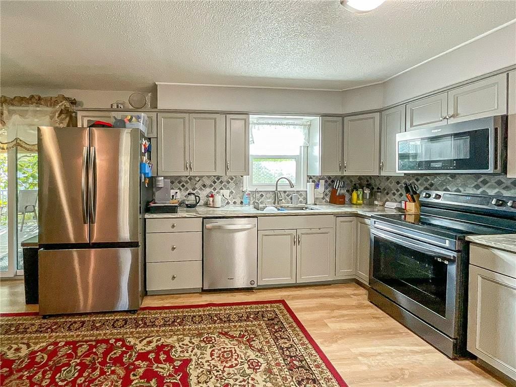 2531 Maplewood Lane — photo 9