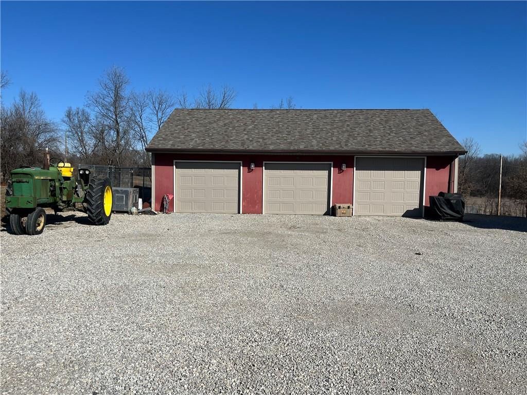 27049 Pvt 253 N/A — photo 3