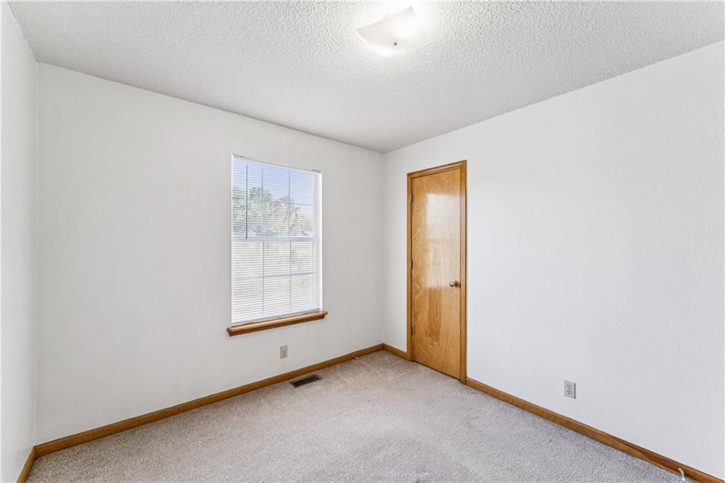 1023 N Van Mar Drive — photo 23