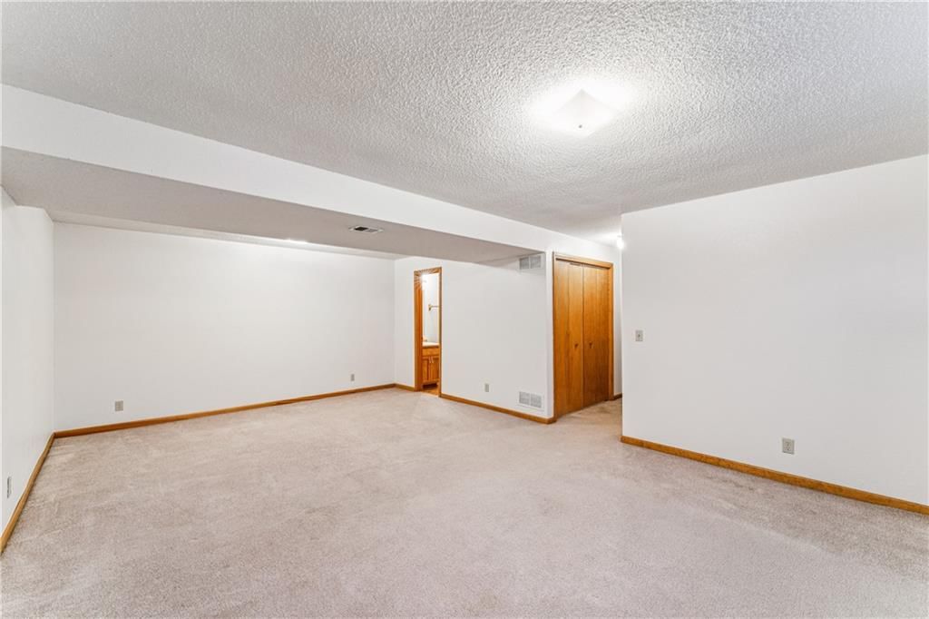 1023 N Van Mar Drive — photo 32