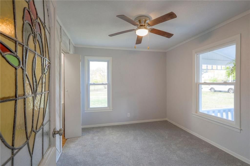 Photo 22 of 35 - 826 S Arlington Avenue