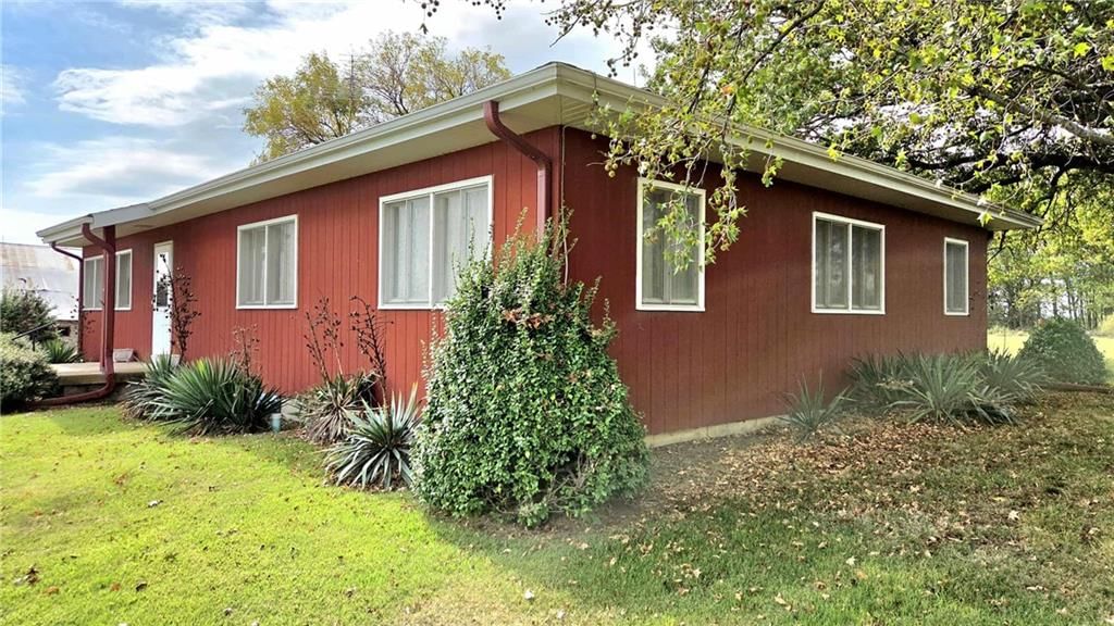 9940 Arthur Road — photo 32