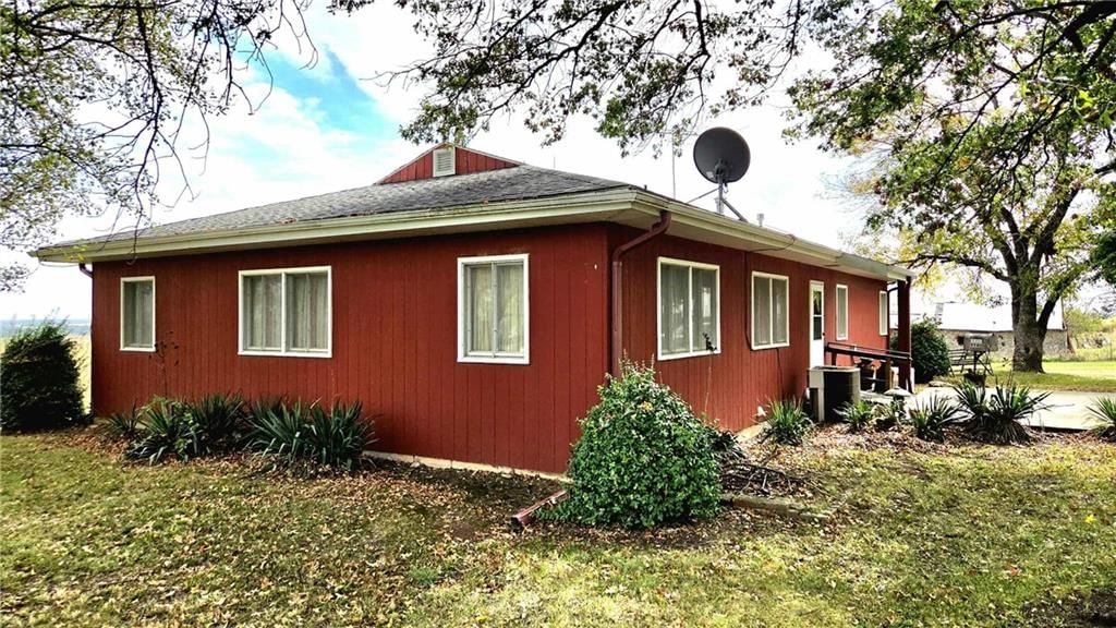 9940 Arthur Road — photo 33