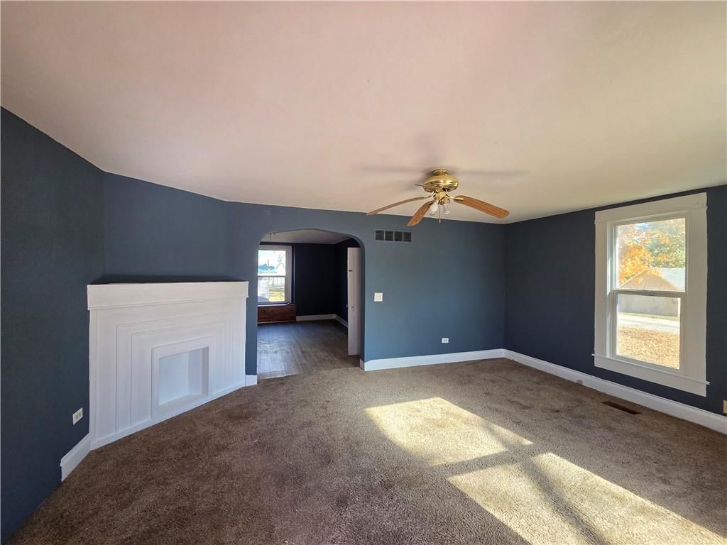 302 W Mill Street — photo 6