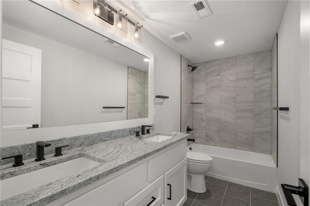 25000 W 89th Street — photo 37
