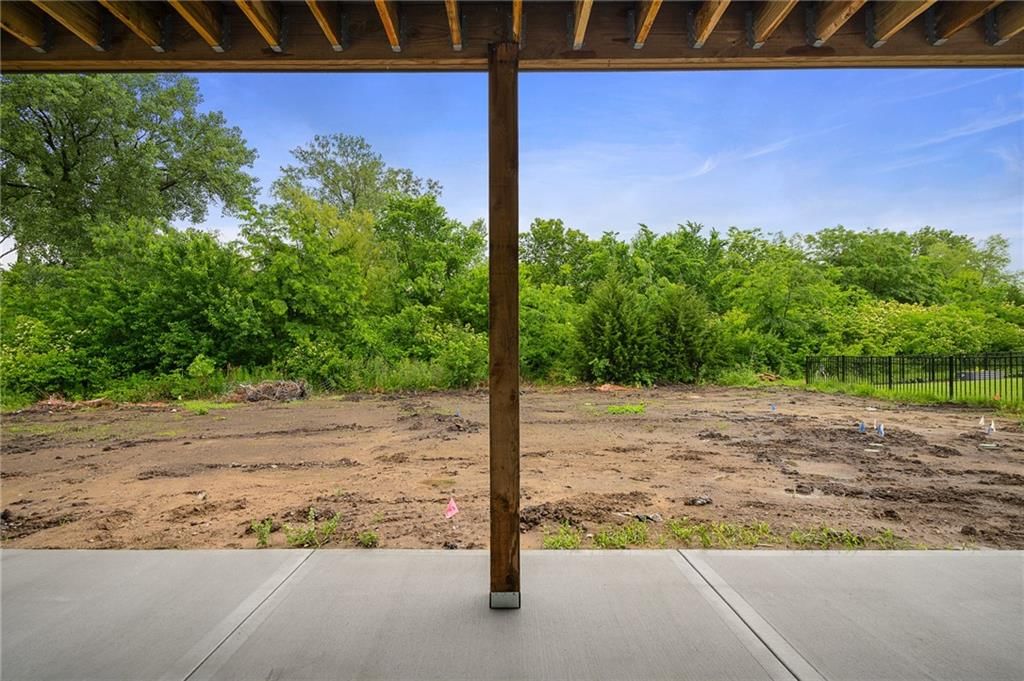 25000 W 89th Street — photo 44