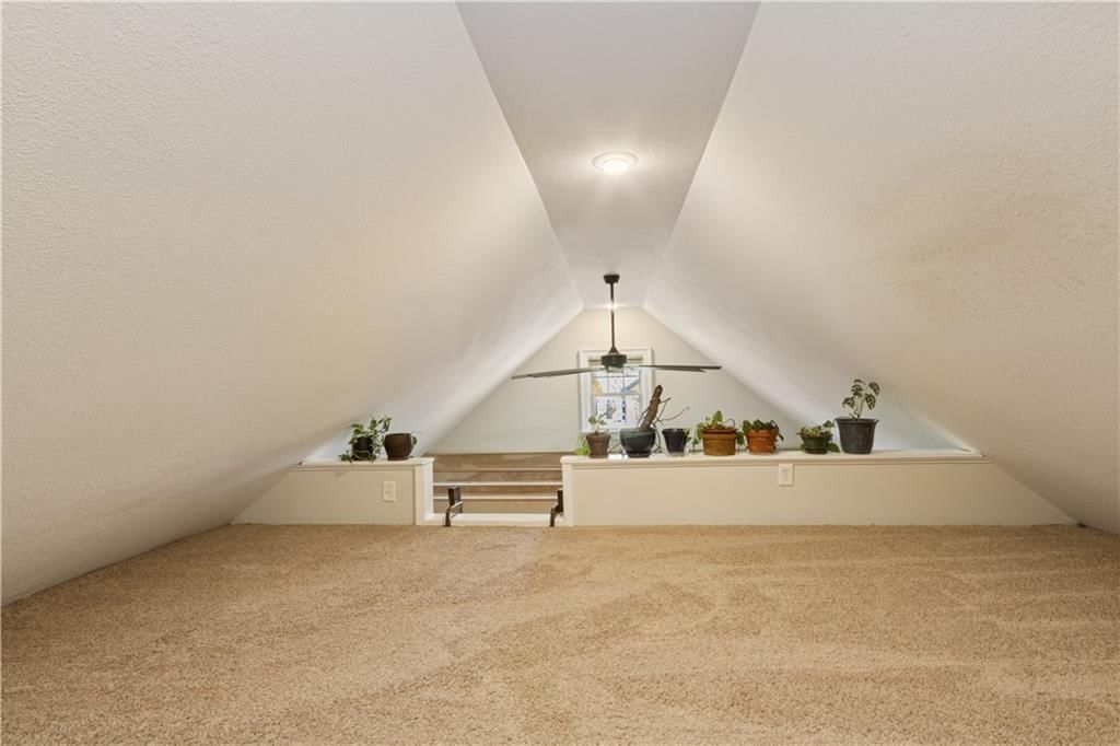 4211 Charlotte Street — photo 16