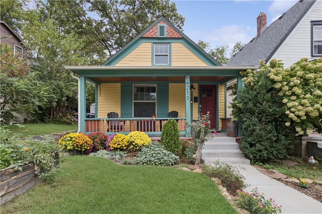 4211 Charlotte Street — photo 3