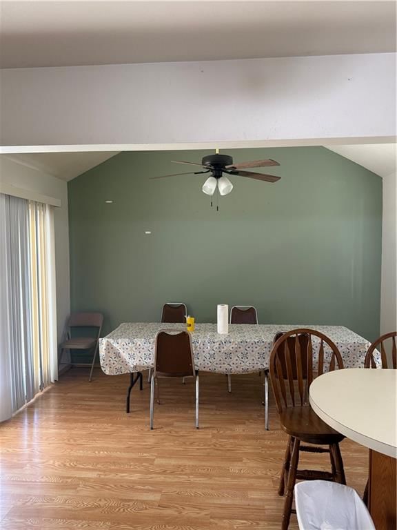 305 Gibson Street — photo 2