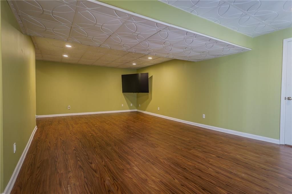 402 Greenspire Street — photo 22