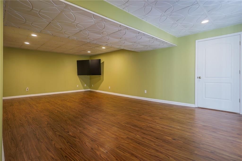 402 Greenspire Street — photo 24