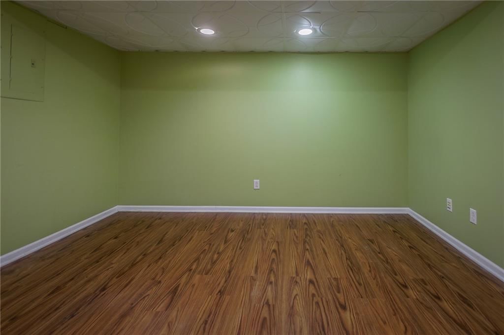 402 Greenspire Street — photo 25