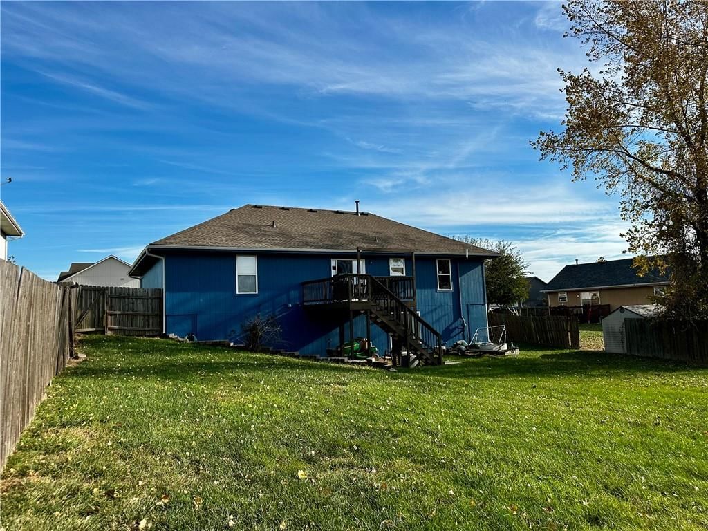 402 Greenspire Street — photo 31