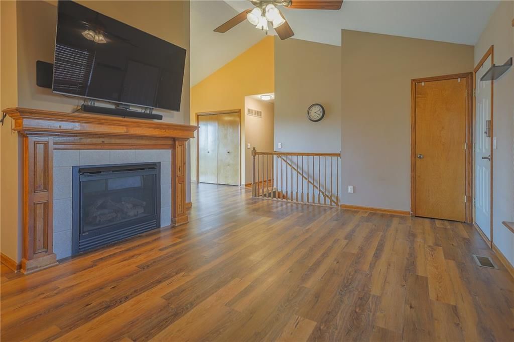 402 Greenspire Street — photo 7