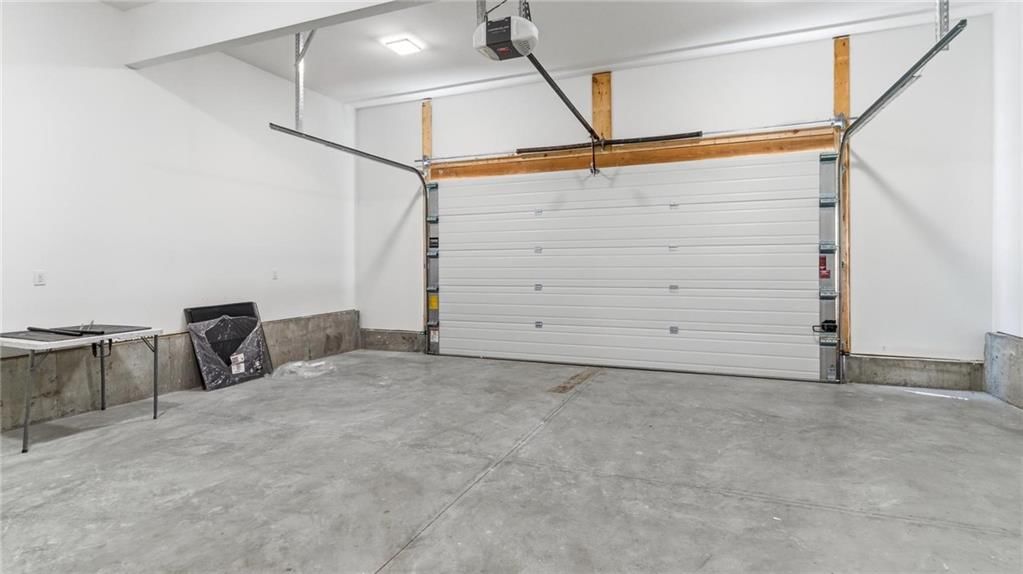 227 E Mill Street — photo 15