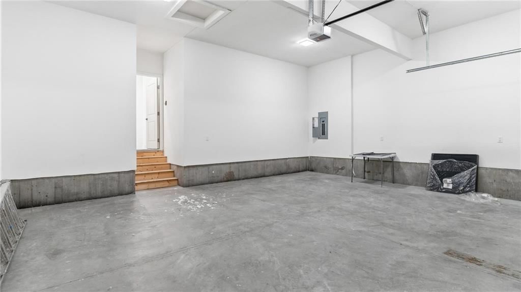 227 E Mill Street — photo 16