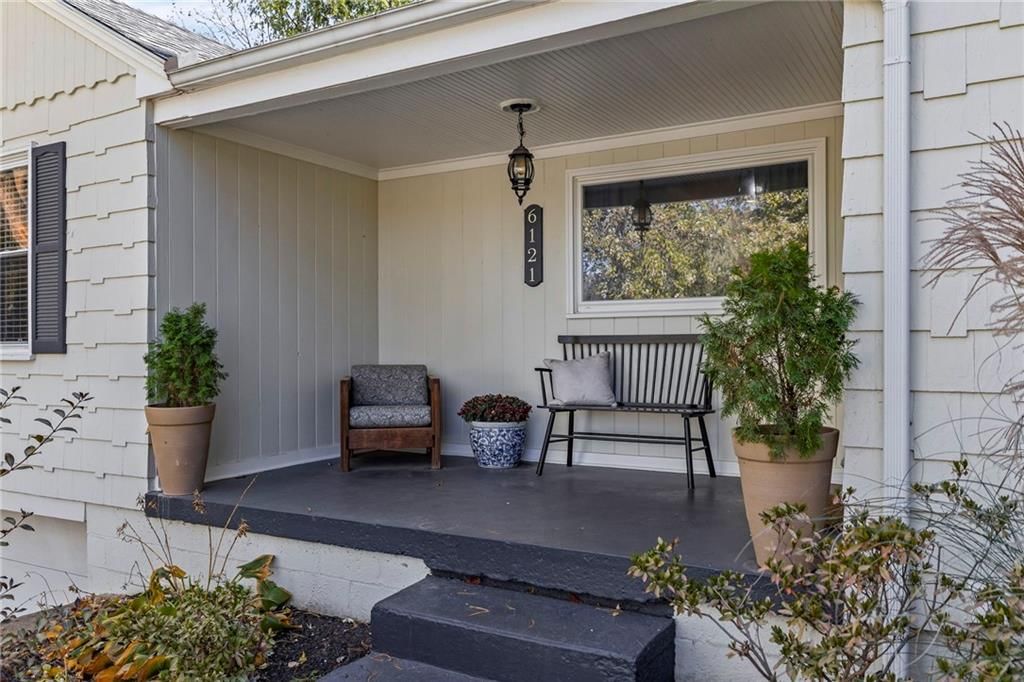 6121 W 54th Terrace — photo 3