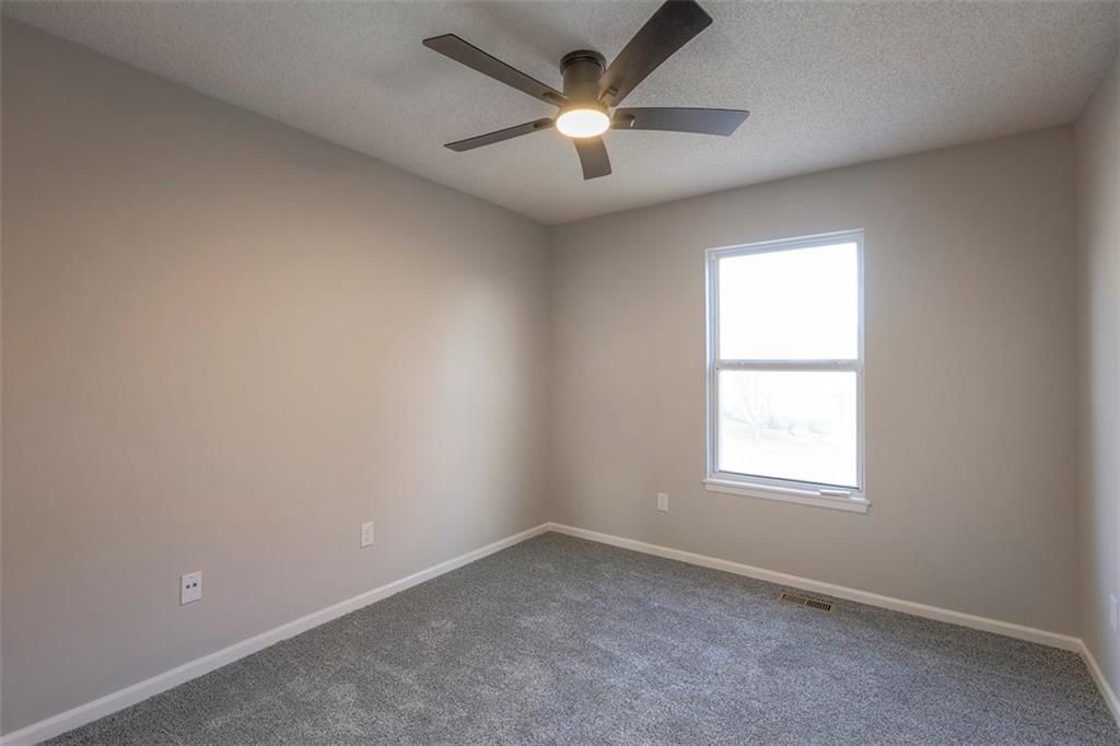 3808 N 113th Street — photo 18