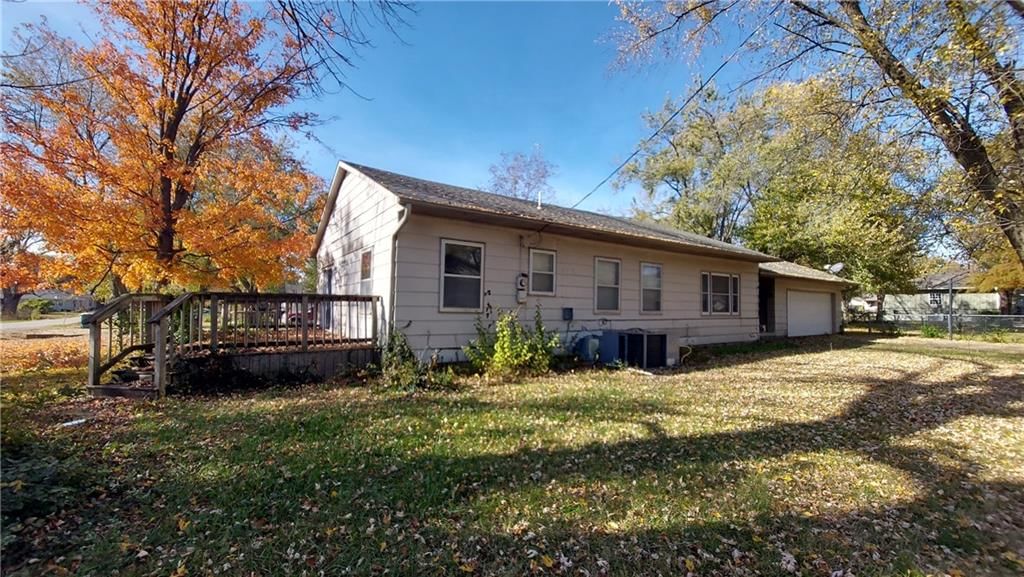 207 Melvin N/A — photo 19