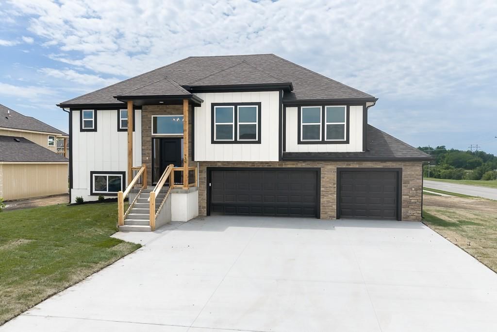 938 168th Court, Basehor