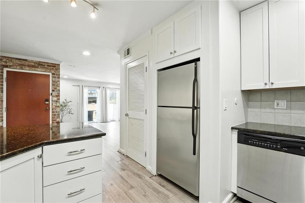 5010 Baltimore Avenue — photo 9