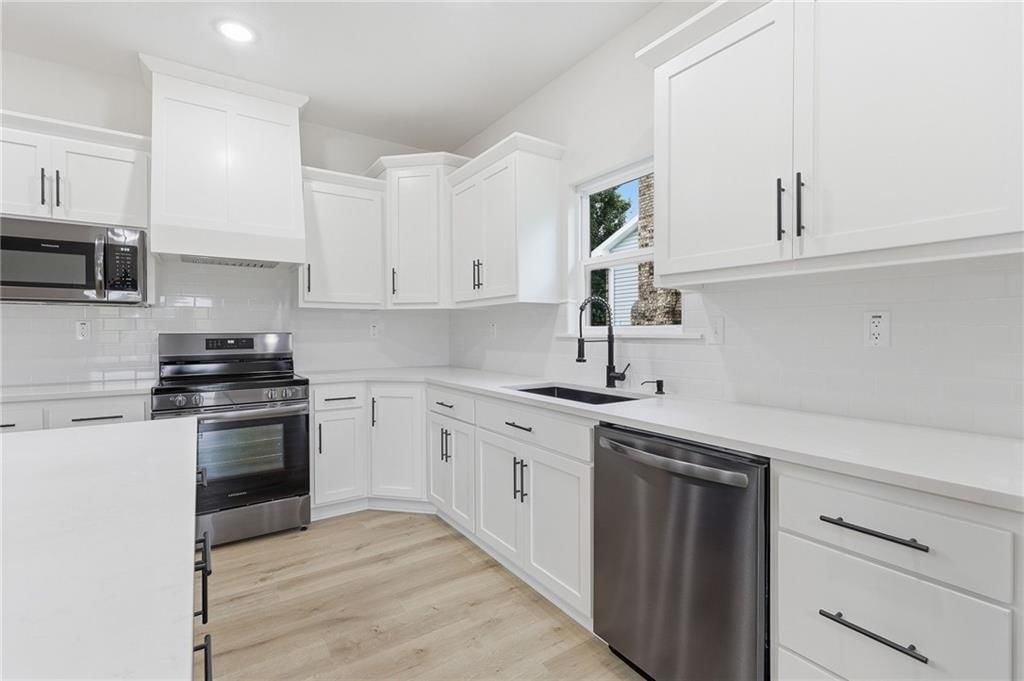 204 Sellman Street — photo 22