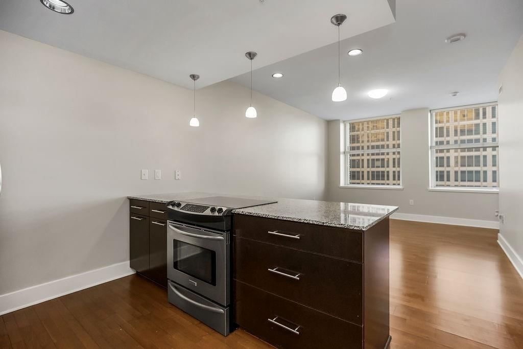 909 Walnut Street, Kansas City, MO