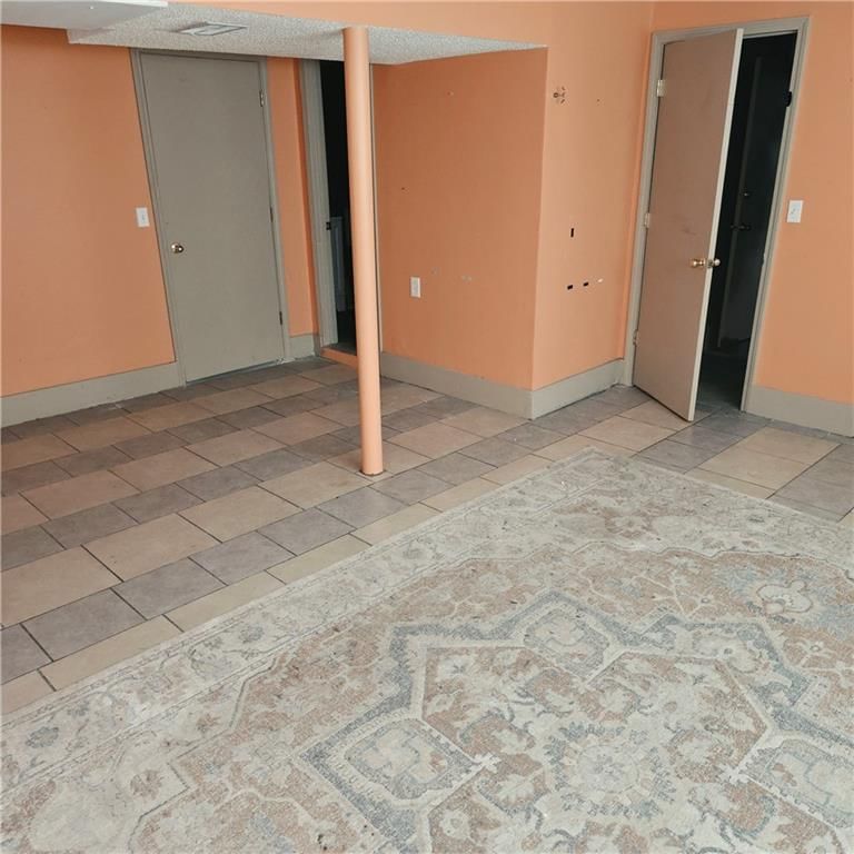 415 E Buchanan Street — photo 14