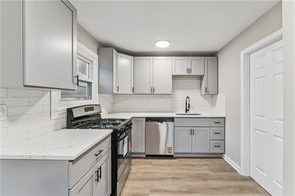 5118 Forest Avenue — photo 11