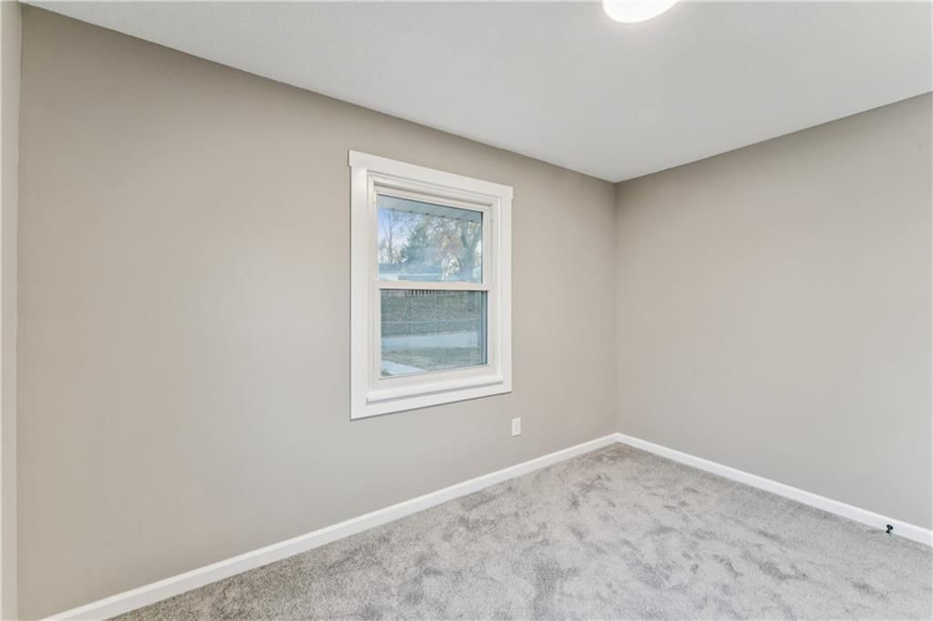 5118 Forest Avenue — photo 13