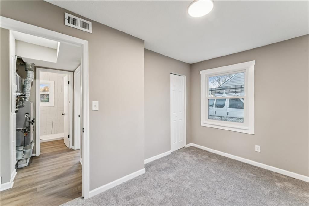 5118 Forest Avenue — photo 14