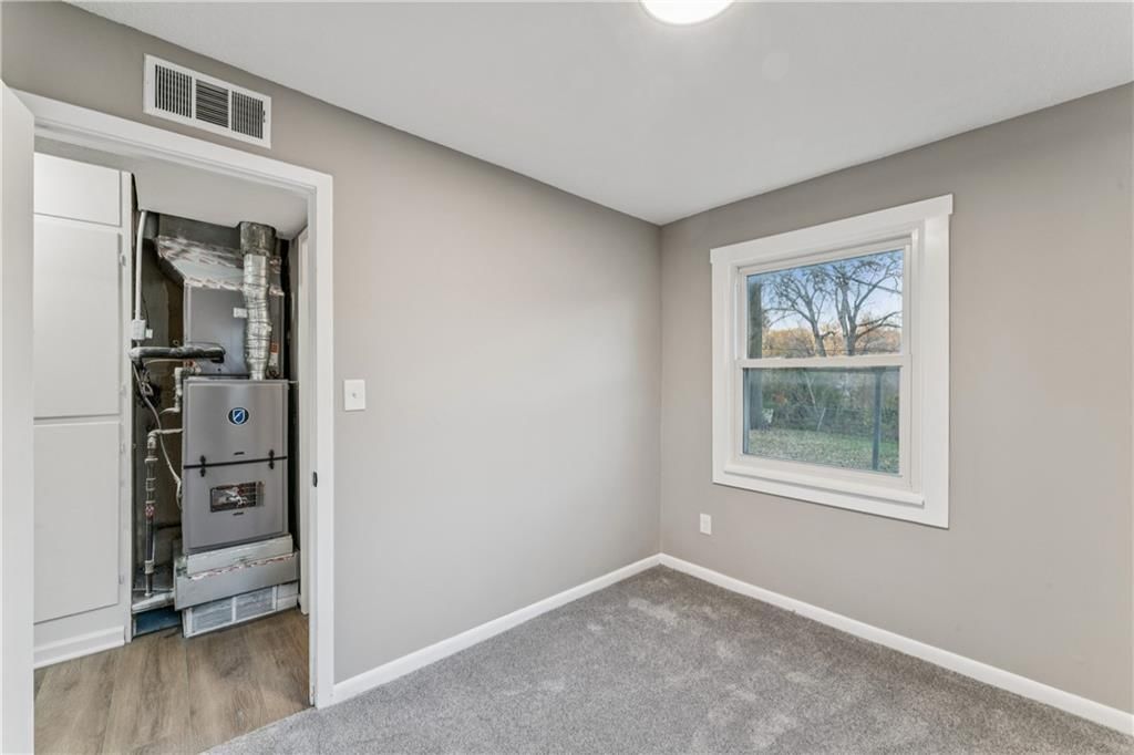 5118 Forest Avenue — photo 19